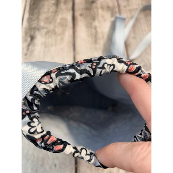 VERA BRADLEY Women’s “Lighten Up” Lisbon Medallion Water Bottle Crossbody - Picture 6 of 6